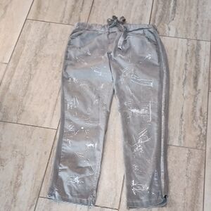 Elissia Gray Drawstring Pants with Subtle Print
